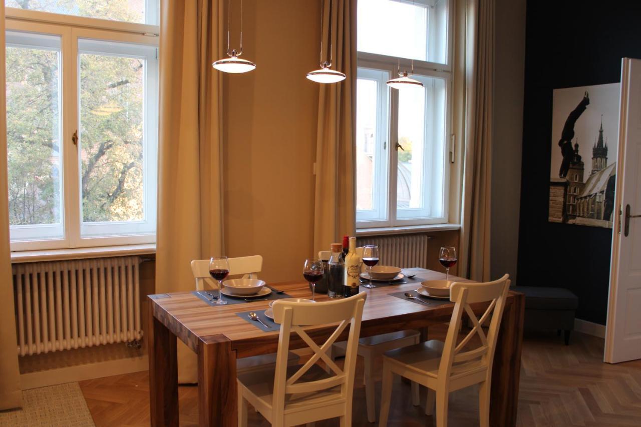 Dominican Square By Hashtag Apartments Krakow Exterior photo